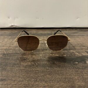 QUAY Big Time Sunglasses